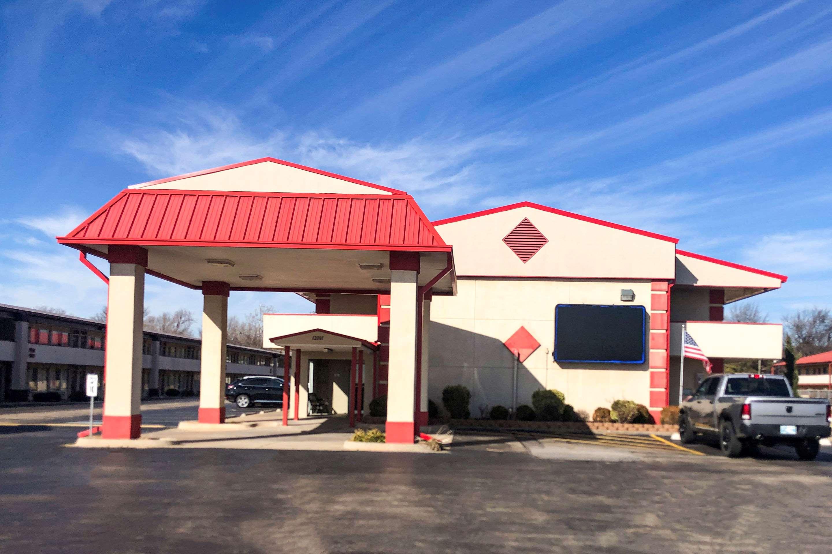 Days Inn By Wyndham Erie Kearsarge Exterior foto